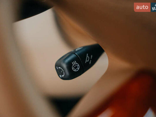 Серый Мерседес С Класс, объемом двигателя 6.21 л и пробегом 34 тыс. км за 80000 $, фото 34 на Automoto.ua