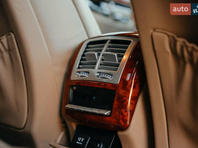 Серый Мерседес С Класс, объемом двигателя 6.21 л и пробегом 34 тыс. км за 80000 $, фото 44 на Automoto.ua