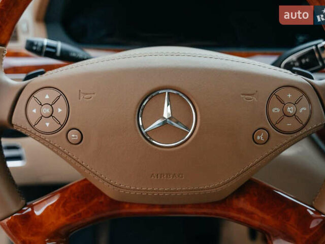 Серый Мерседес С Класс, объемом двигателя 6.21 л и пробегом 34 тыс. км за 80000 $, фото 24 на Automoto.ua