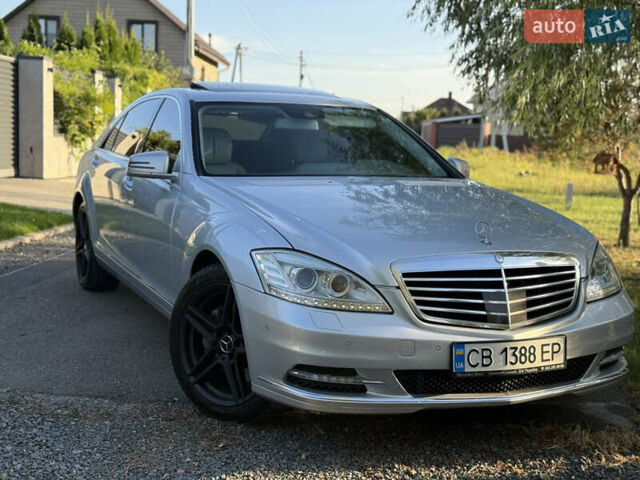 Сірий Мерседес С Клас, об'ємом двигуна 5.5 л та пробігом 218 тис. км за 15500 $, фото 3 на Automoto.ua