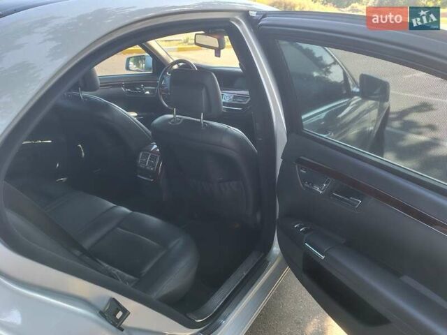 Сірий Мерседес С Клас, об'ємом двигуна 3.5 л та пробігом 157 тис. км за 15900 $, фото 7 на Automoto.ua
