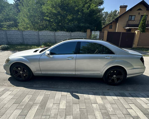 Серый Мерседес С Класс, объемом двигателя 4.66 л и пробегом 195 тыс. км за 13499 $, фото 8 на Automoto.ua