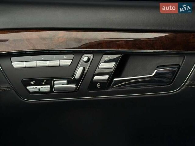 Сірий Мерседес С Клас, об'ємом двигуна 4.66 л та пробігом 195 тис. км за 11500 $, фото 39 на Automoto.ua