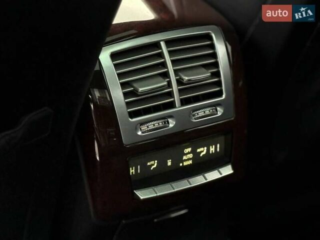 Сірий Мерседес С Клас, об'ємом двигуна 4.66 л та пробігом 195 тис. км за 11500 $, фото 49 на Automoto.ua