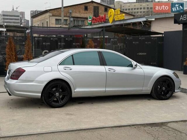 Сірий Мерседес С Клас, об'ємом двигуна 4.66 л та пробігом 195 тис. км за 11500 $, фото 7 на Automoto.ua