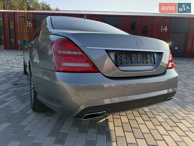 Сірий Мерседес С Клас, об'ємом двигуна 3 л та пробігом 270 тис. км за 19500 $, фото 14 на Automoto.ua