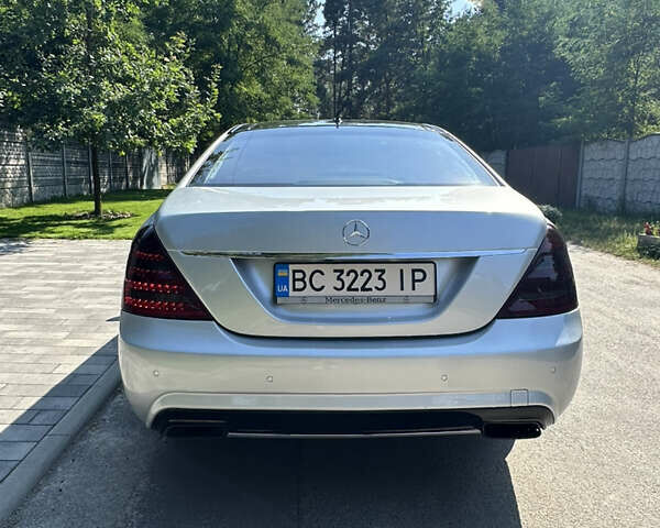 Сірий Мерседес С Клас, об'ємом двигуна 4.66 л та пробігом 195 тис. км за 13999 $, фото 6 на Automoto.ua