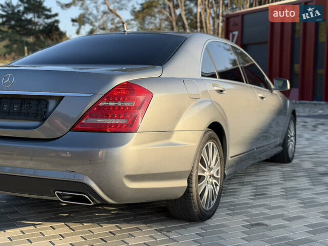 Сірий Мерседес С Клас, об'ємом двигуна 3 л та пробігом 270 тис. км за 19500 $, фото 9 на Automoto.ua