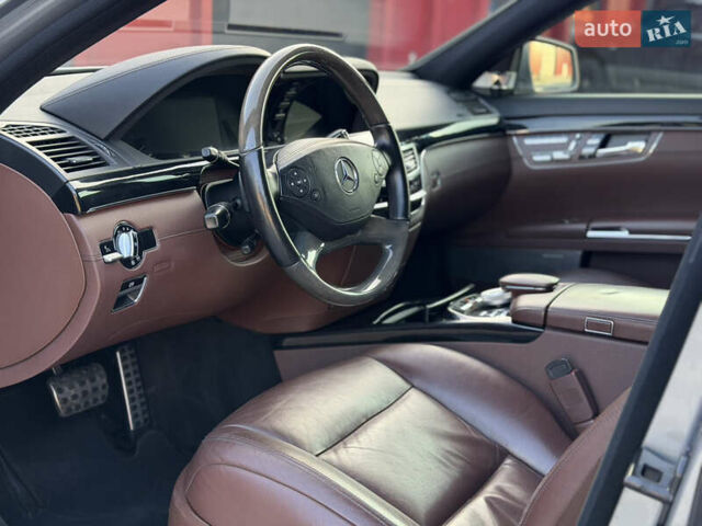 Сірий Мерседес С Клас, об'ємом двигуна 3 л та пробігом 270 тис. км за 19500 $, фото 22 на Automoto.ua