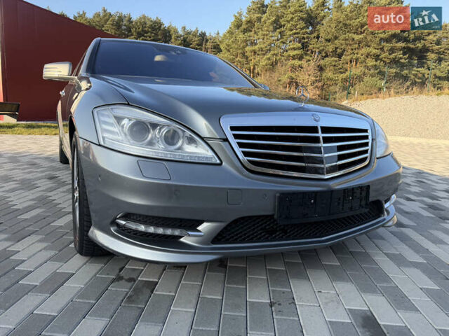 Сірий Мерседес С Клас, об'ємом двигуна 3 л та пробігом 270 тис. км за 19500 $, фото 18 на Automoto.ua