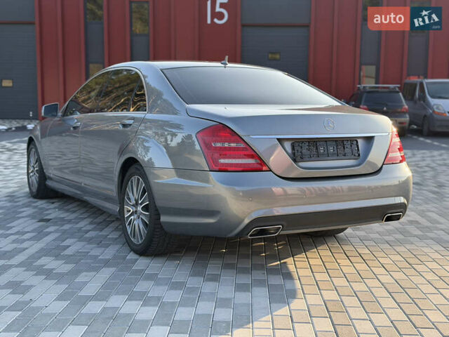 Сірий Мерседес С Клас, об'ємом двигуна 3 л та пробігом 270 тис. км за 19500 $, фото 6 на Automoto.ua