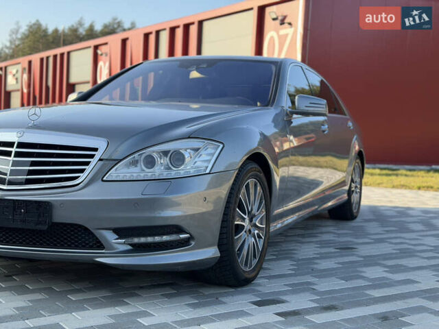 Сірий Мерседес С Клас, об'ємом двигуна 3 л та пробігом 270 тис. км за 19500 $, фото 11 на Automoto.ua