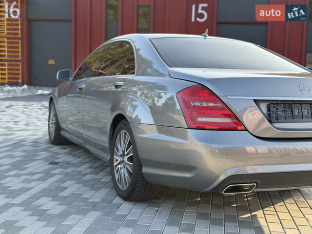 Сірий Мерседес С Клас, об'ємом двигуна 3 л та пробігом 270 тис. км за 19500 $, фото 8 на Automoto.ua