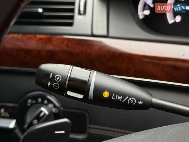 Сірий Мерседес С Клас, об'ємом двигуна 4.66 л та пробігом 195 тис. км за 11500 $, фото 23 на Automoto.ua