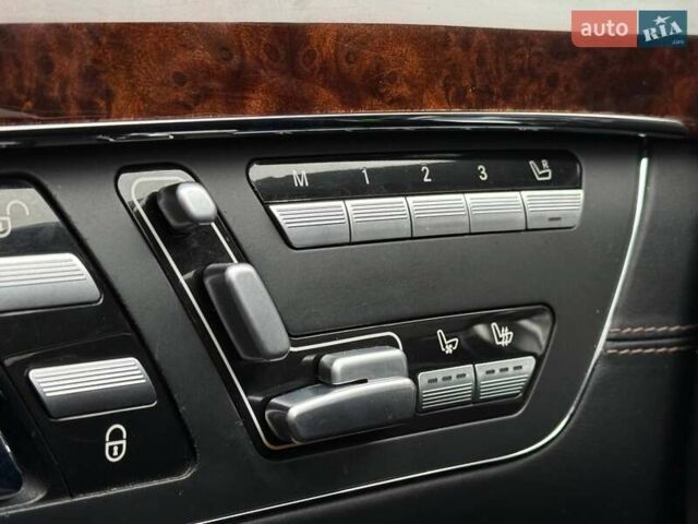 Сірий Мерседес С Клас, об'ємом двигуна 4.66 л та пробігом 195 тис. км за 11500 $, фото 15 на Automoto.ua