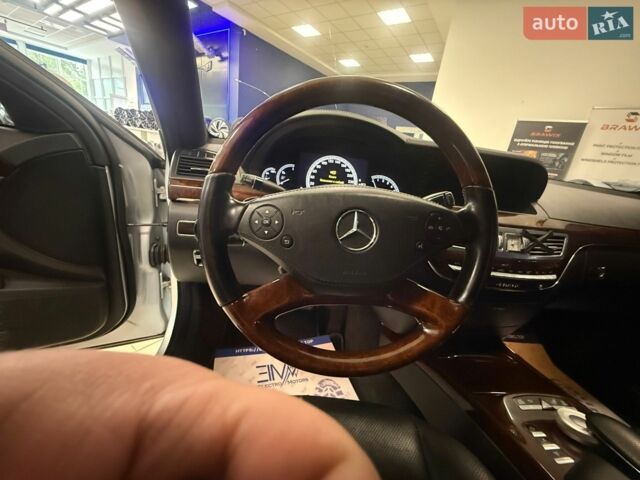 Серый Мерседес С Класс, объемом двигателя 4.7 л и пробегом 270 тыс. км за 16999 $, фото 22 на Automoto.ua