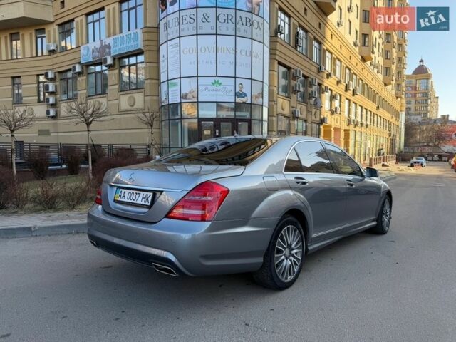 Сірий Мерседес С Клас, об'ємом двигуна 3 л та пробігом 272 тис. км за 21700 $, фото 5 на Automoto.ua