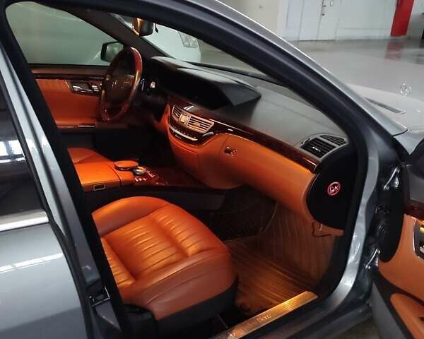 Сірий Мерседес С Клас, об'ємом двигуна 4.66 л та пробігом 219 тис. км за 24000 $, фото 7 на Automoto.ua