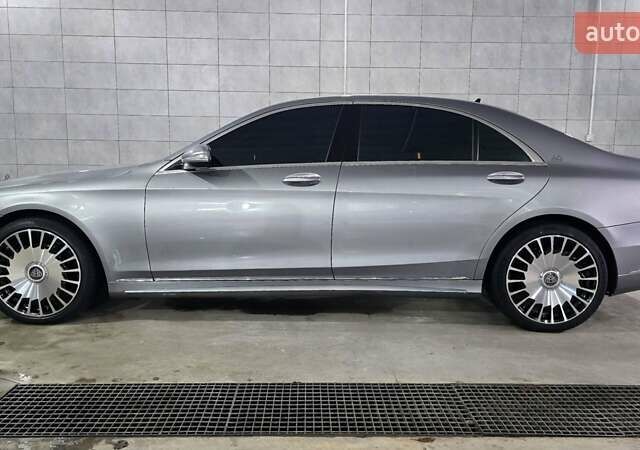 Серый Мерседес С Класс, объемом двигателя 2.14 л и пробегом 199 тыс. км за 40999 $, фото 1 на Automoto.ua