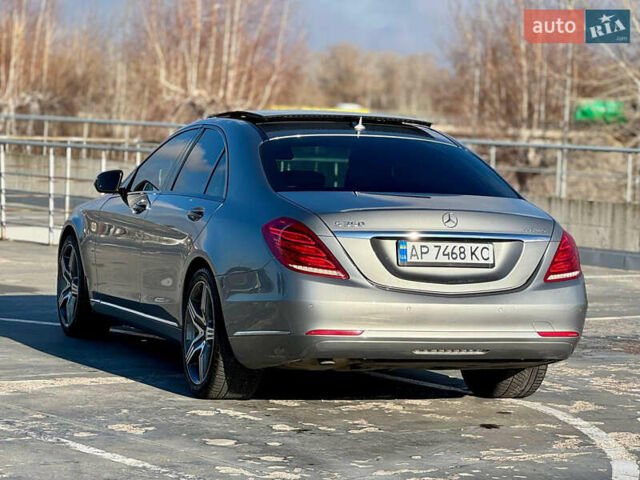 Серый Мерседес С Класс, объемом двигателя 3 л и пробегом 102 тыс. км за 37000 $, фото 2 на Automoto.ua