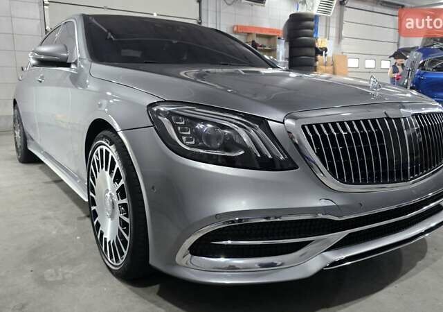 Серый Мерседес С Класс, объемом двигателя 2.14 л и пробегом 199 тыс. км за 40999 $, фото 2 на Automoto.ua