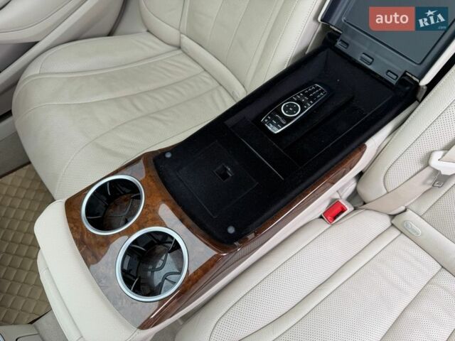 Серый Мерседес С Класс, объемом двигателя 4.66 л и пробегом 232 тыс. км за 26900 $, фото 55 на Automoto.ua