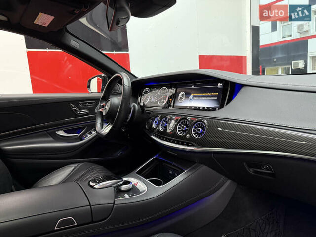 Серый Мерседес С Класс, объемом двигателя 4.66 л и пробегом 95 тыс. км за 39000 $, фото 11 на Automoto.ua