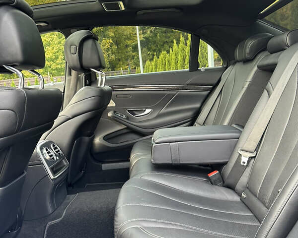 Серый Мерседес С Класс, объемом двигателя 3 л и пробегом 60 тыс. км за 43000 $, фото 11 на Automoto.ua