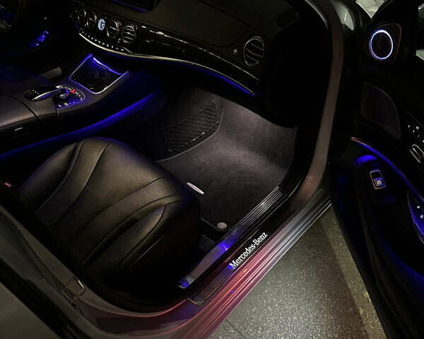 Серый Мерседес С Класс, объемом двигателя 3 л и пробегом 60 тыс. км за 43000 $, фото 41 на Automoto.ua