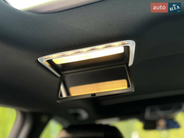 Серый Мерседес С Класс, объемом двигателя 3 л и пробегом 80 тыс. км за 41800 $, фото 61 на Automoto.ua