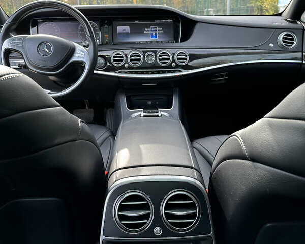 Серый Мерседес С Класс, объемом двигателя 3 л и пробегом 60 тыс. км за 43000 $, фото 15 на Automoto.ua