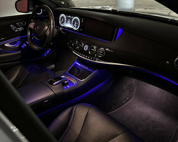 Серый Мерседес С Класс, объемом двигателя 3 л и пробегом 60 тыс. км за 43000 $, фото 42 на Automoto.ua