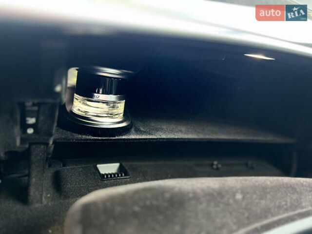 Серый Мерседес С Класс, объемом двигателя 3 л и пробегом 80 тыс. км за 41800 $, фото 33 на Automoto.ua