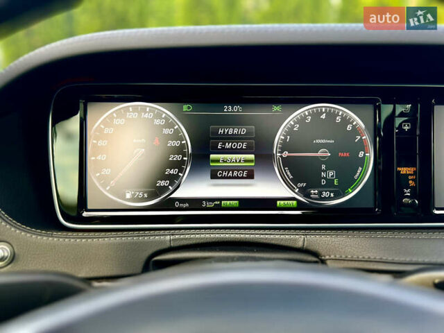 Серый Мерседес С Класс, объемом двигателя 3 л и пробегом 80 тыс. км за 41800 $, фото 37 на Automoto.ua