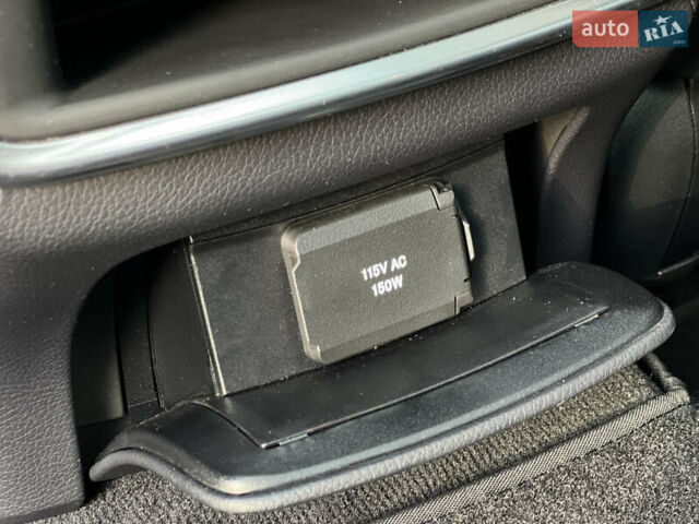 Серый Мерседес С Класс, объемом двигателя 3 л и пробегом 80 тыс. км за 41800 $, фото 59 на Automoto.ua