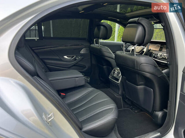 Серый Мерседес С Класс, объемом двигателя 3 л и пробегом 80 тыс. км за 41800 $, фото 6 на Automoto.ua