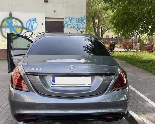 Серый Мерседес С Класс, объемом двигателя 2.99 л и пробегом 258 тыс. км за 54000 $, фото 12 на Automoto.ua