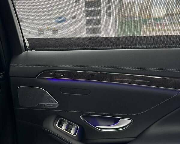 Мерседес С Класс 2017 в Киеве на Automoto.ua Серый Мерседес С Класс, объемом двигателя 3 л и пробегом 74 тыс. км за 37800 $, фото 38 на Automoto.ua