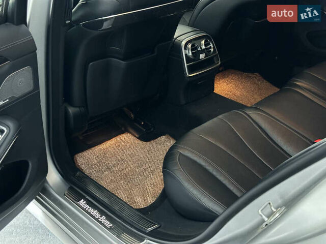 Серый Мерседес С Класс, объемом двигателя 2.99 л и пробегом 225 тыс. км за 36500 $, фото 50 на Automoto.ua