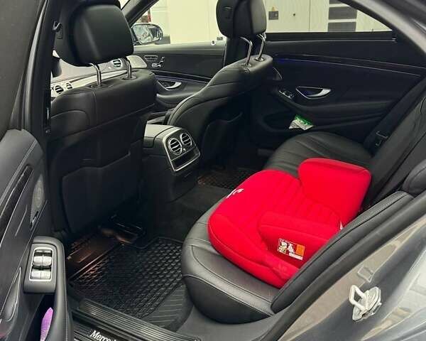 Мерседес С Класс 2017 в Киеве на Automoto.ua Серый Мерседес С Класс, объемом двигателя 3 л и пробегом 74 тыс. км за 37800 $, фото 45 на Automoto.ua