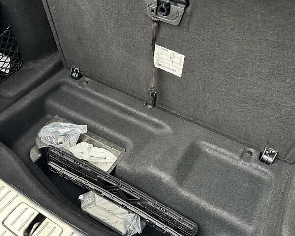 Мерседес С Класс 2017 в Киеве на Automoto.ua Серый Мерседес С Класс, объемом двигателя 3 л и пробегом 74 тыс. км за 37800 $, фото 40 на Automoto.ua