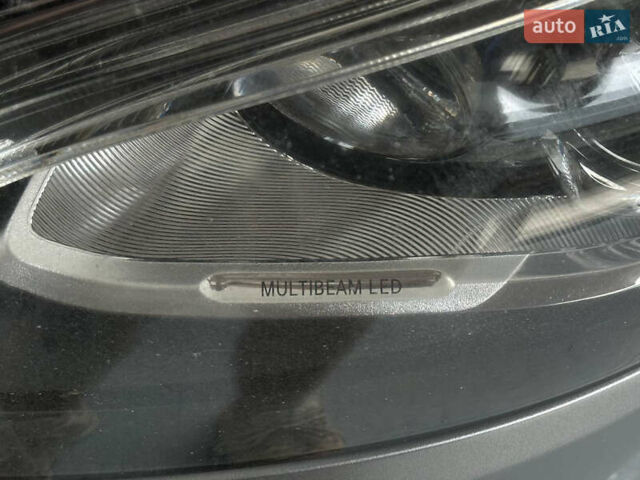 Серый Мерседес С Класс, объемом двигателя 2.99 л и пробегом 225 тыс. км за 36500 $, фото 39 на Automoto.ua