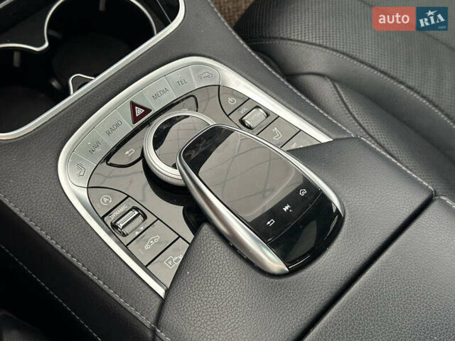 Серый Мерседес С Класс, объемом двигателя 2.99 л и пробегом 225 тыс. км за 36500 $, фото 44 на Automoto.ua