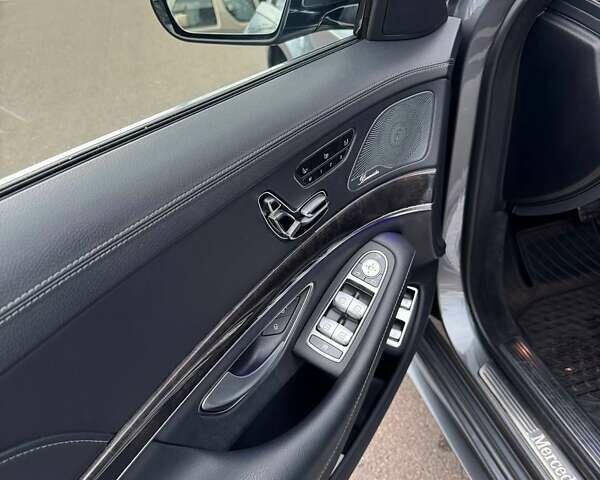 Мерседес С Класс 2017 в Киеве на Automoto.ua Серый Мерседес С Класс, объемом двигателя 3 л и пробегом 74 тыс. км за 37800 $, фото 42 на Automoto.ua