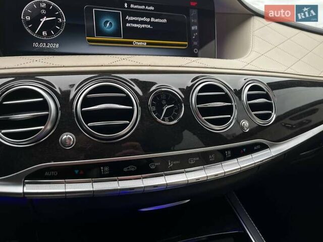 Серый Мерседес С Класс, объемом двигателя 3.98 л и пробегом 121 тыс. км за 48990 $, фото 27 на Automoto.ua