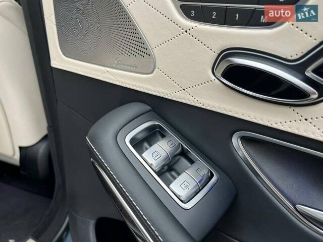 Серый Мерседес С Класс, объемом двигателя 3.98 л и пробегом 121 тыс. км за 48990 $, фото 25 на Automoto.ua