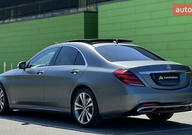 Серый Мерседес С Класс, объемом двигателя 2.93 л и пробегом 138 тыс. км за 65555 $, фото 5 на Automoto.ua