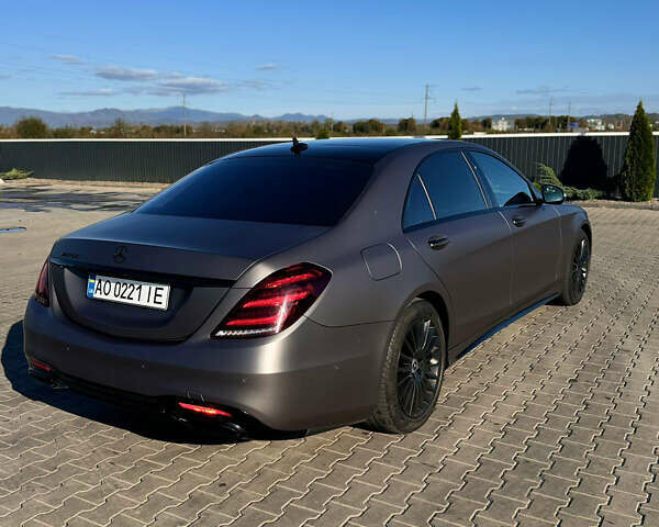 Серый Мерседес С Класс, объемом двигателя 3.98 л и пробегом 240 тыс. км за 57000 $, фото 3 на Automoto.ua