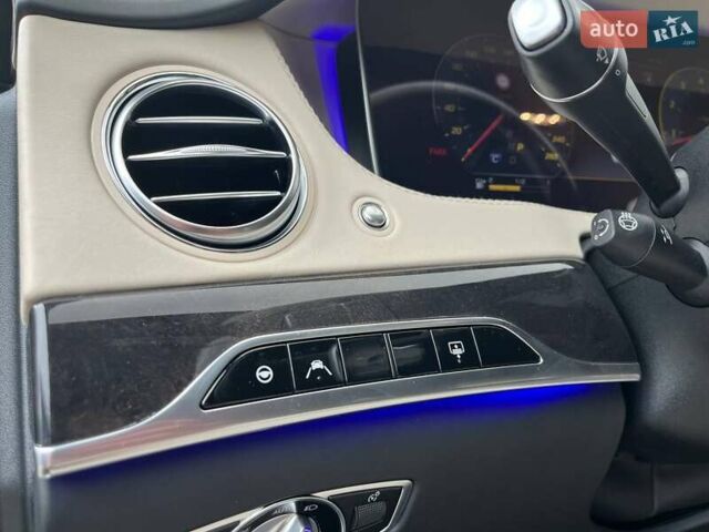 Серый Мерседес С Класс, объемом двигателя 3.98 л и пробегом 121 тыс. км за 48990 $, фото 18 на Automoto.ua