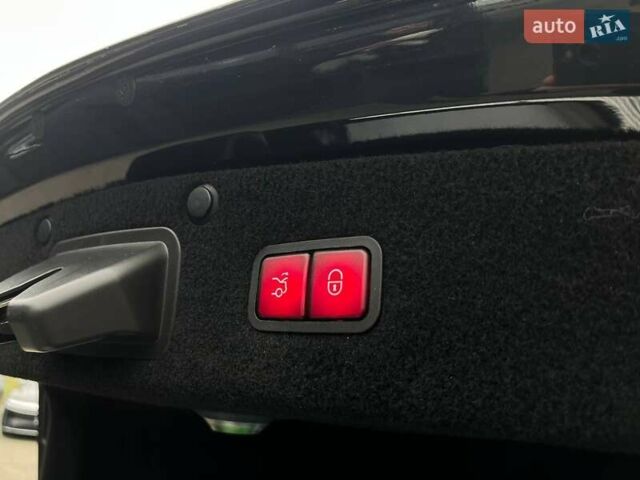 Серый Мерседес С Класс, объемом двигателя 3.98 л и пробегом 121 тыс. км за 48990 $, фото 36 на Automoto.ua